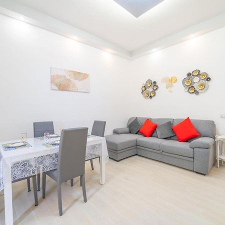 Domo Nora 2 Apartment Olbia Ngoại thất bức ảnh