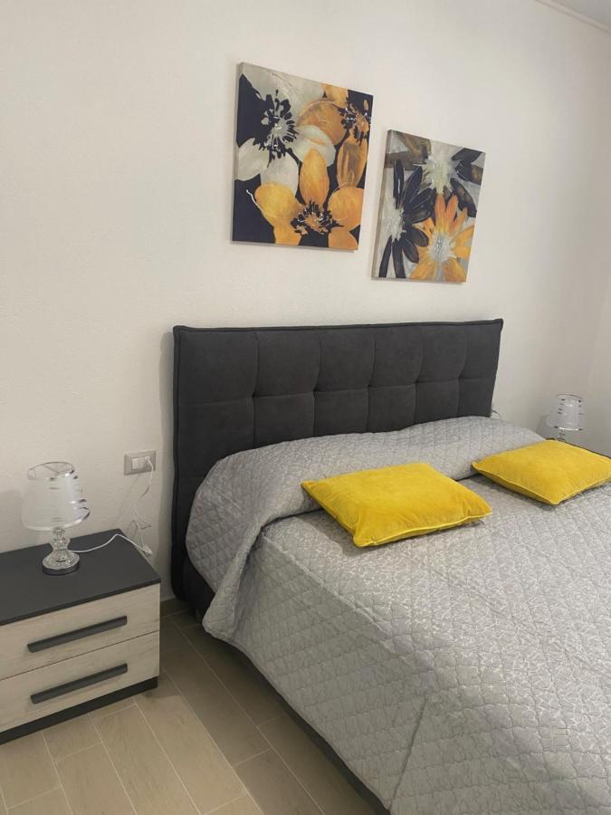 Domo Nora 2 Apartment Olbia Ngoại thất bức ảnh