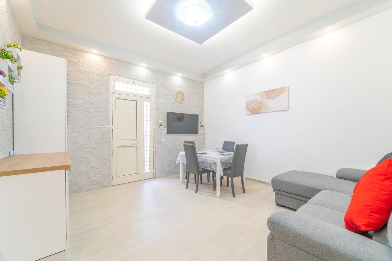Domo Nora 2 Apartment Olbia Ngoại thất bức ảnh